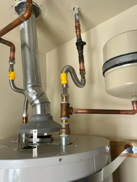 Water heater installation and plumbing repair in Desoto Acres